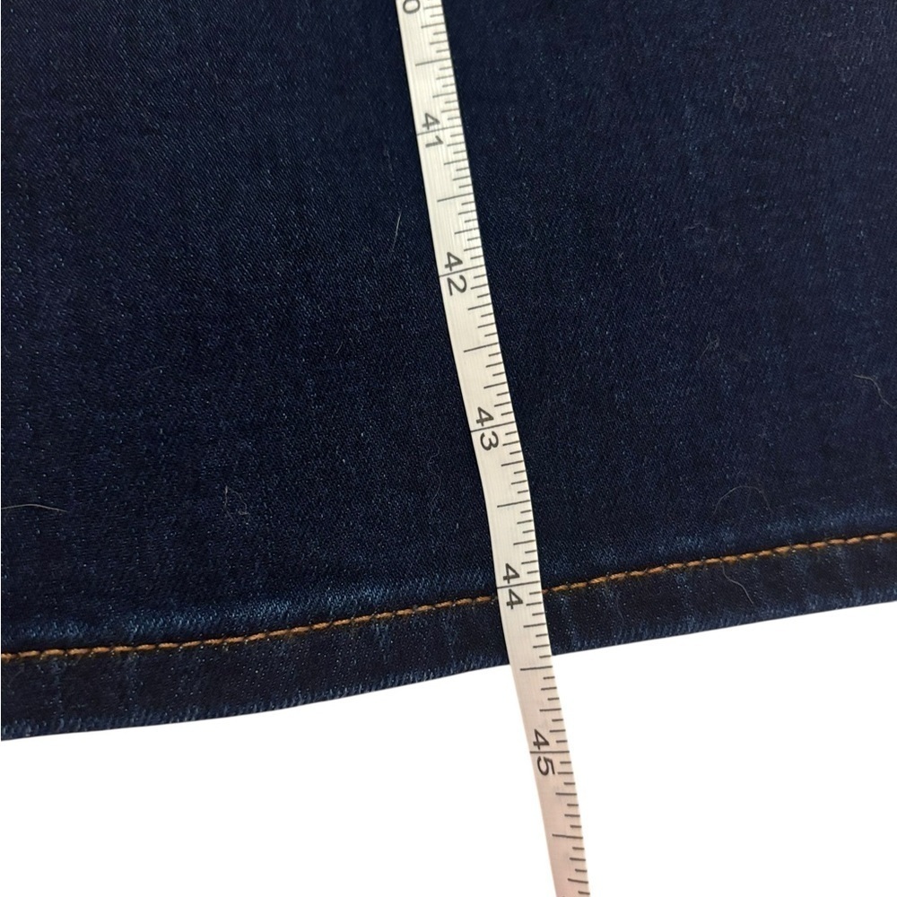 NWT Old Navy Women's Mid-Rise Kicker Boot Cut Jeans - Picture 2 of 6